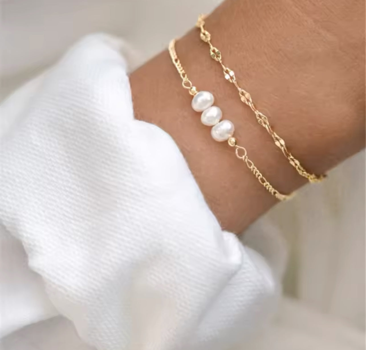 Three Pearl Armband