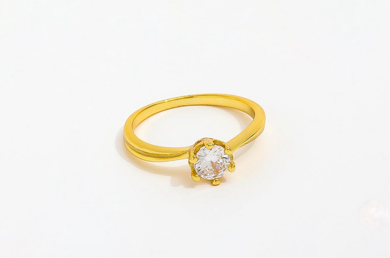 Carrie Clear Ring