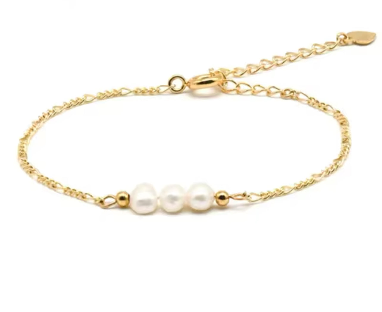 Three Pearl Armband